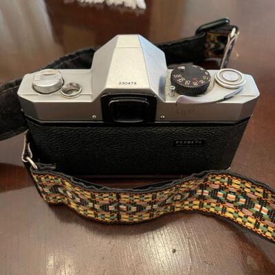 Petri 35mm camera 