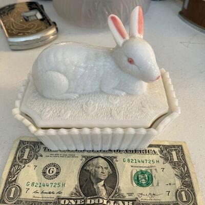 Westmorland milk glass Rabbit on Nest 