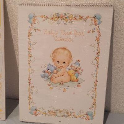 Lot 38: Vintage New Stock Memory Albums