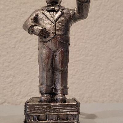 Lot 39: Assorted Michael Ricker Figures 