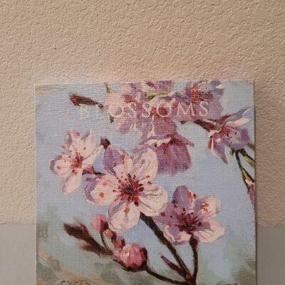 Lot 59: New HALLMARK Wall Art FLOWER