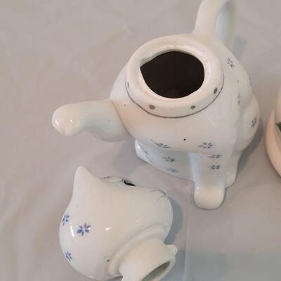 Lot 77: Cat Tea Pot and Painted Cat (marked on bottom)