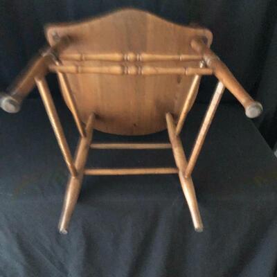 Lot 37 - Chair & Side Table