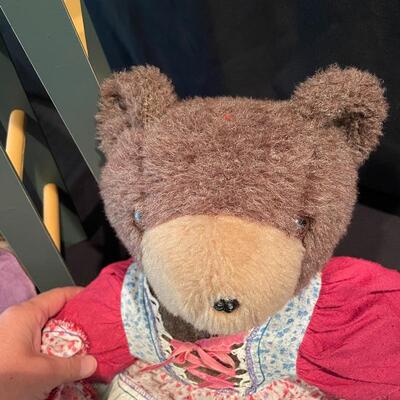 Lot 45 - Possible Steiff w/2 Gwen Bears