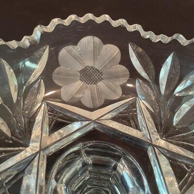 Lot 54 - Floral Cut Glass