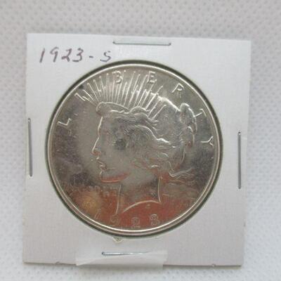 Lot 58 - 1923 S Peace Dollar