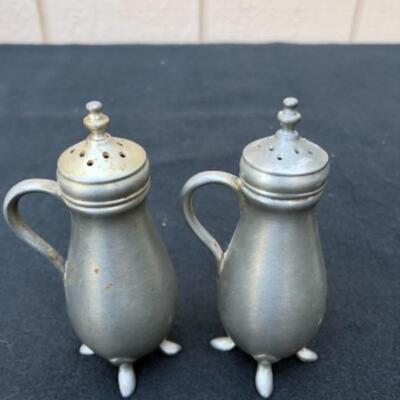 Lot 32P. 2 sets of Pewter salt & pepper: Pewter JCD 6, Shakers; C.C., made in Italy, Salt & Pepper mill â€” $17.50