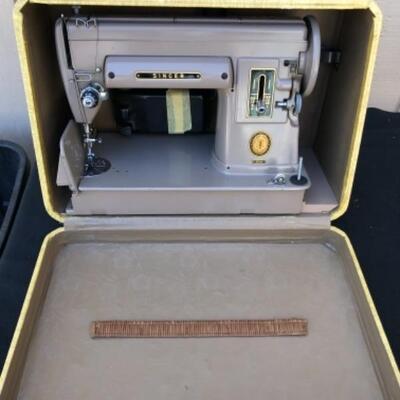 Lot 50L. Vintage Singer Sewing Machine 301A in Tweed case with Plastic Handle, 1953, Works â€” $149.50
