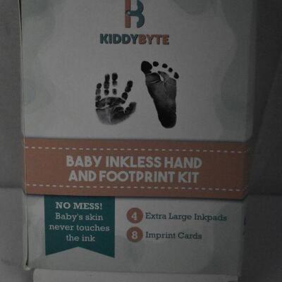 Baby Inkless Hand and Footprint Kit. Damaged Box, Complete