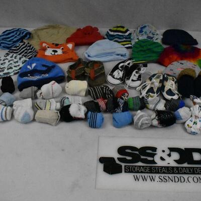 51 pc Large Lot Baby Clothing: 14 Hats, 27 pr Socks, 7 pr Gloves, & 3 pr Shoes