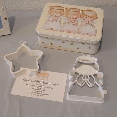 Lot 167: New Angel Picture Frame and 3 Angels Tin with Cookie Cutters 