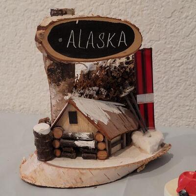 Lot 170: Ornaments and Alaska Lodge Deco 