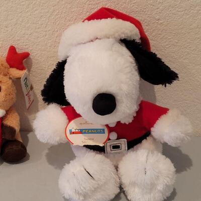 Lot 172: Hallmark Santa Snoopy and (3) Nate & Jules Plushies