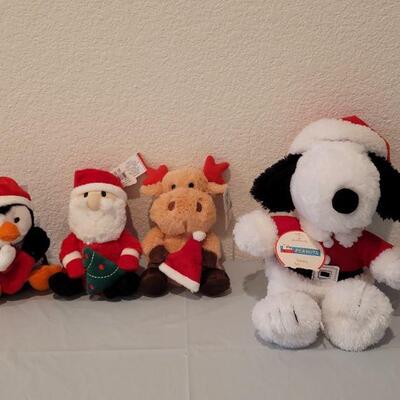 Lot 172: Hallmark Santa Snoopy and (3) Nate & Jules Plushies