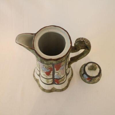 Lot #71: Vintage Japanese Grapevine Pattern Hand Painted Nippon Moriage 