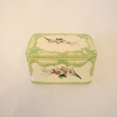 Lot #73: Vintage Hand Painted Japanese Porcelain Trinket Box 