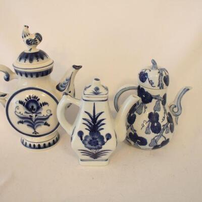 Lot #87: Four Piece Set Blue & White Porcelain Including Gzhel
