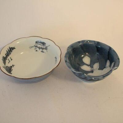 Lot #93: Japanese Decorative Bowls 