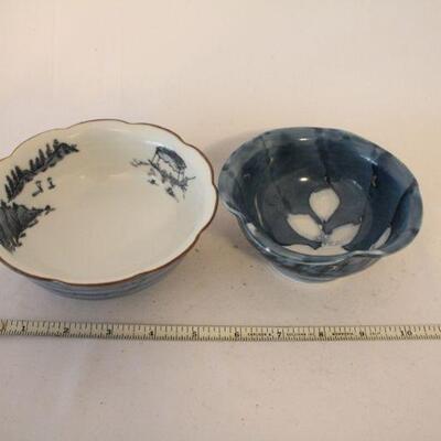 Lot #93: Japanese Decorative Bowls 