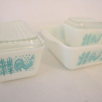 Lot #100: Vintage Amish Butterprint Pyrex Refrigerator Dish Set