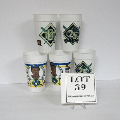 5 Plastic Milwaukee Brewers Cups Hank Aaron and 25th Anniversary
