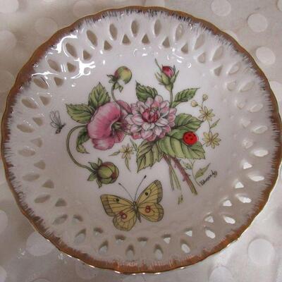 Pretty Set of 4 Small Butterfly Bowls Signed Edmunds