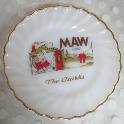 Vintage Anchor Hocking Maw and Paw Plates on Milk Glass - Too Cute!