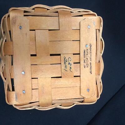Lot 23L: Vintage Longaberger Baskets