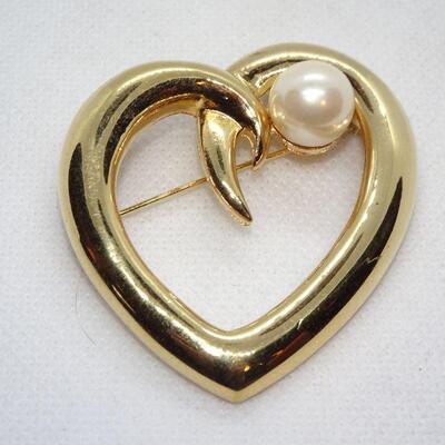 Signed Pearl Heart Pin, Gold Tone 