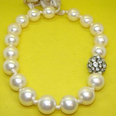 Ribbons, Pearls & Rhinestones Necklace, White