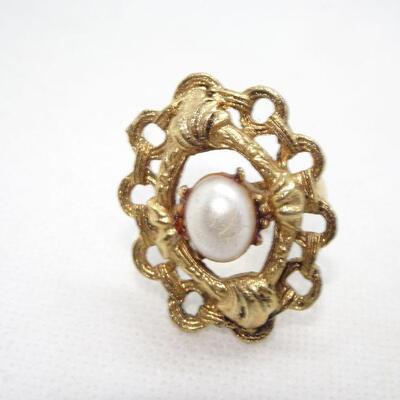 Gold Tone Statement Ring w/Pearl Adjustable 