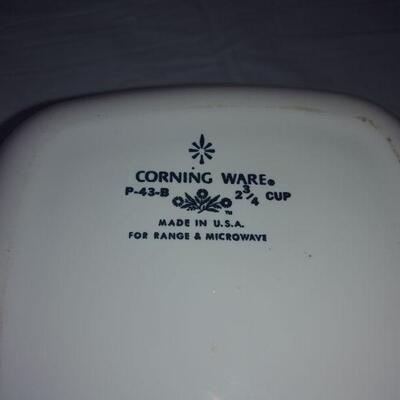 9 Pieces of Vintage Corning Ware 