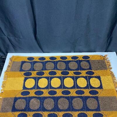 Vintage Retro Fieldcrest Black Yellow Orange Bath Towels