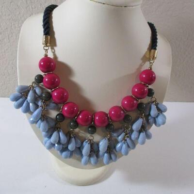 Vintage Enamel Bib Choker necklace Teardrop Dangles Blue and Red / Statement