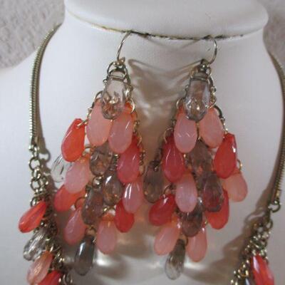 Worthington Dangle Bib Pink/Coral Rhinestones Gorgeous Vintage inspired / Earrings Set