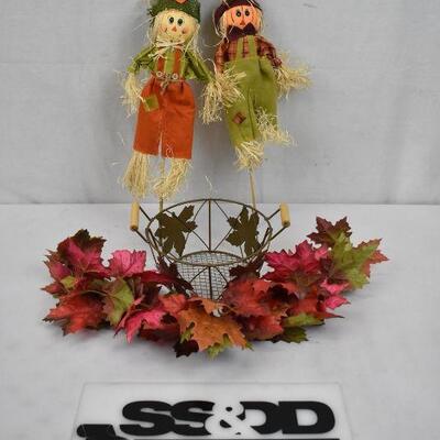 4pc Autumn Decor: 2 Scarecrows, 1 Basket, 1 Weave