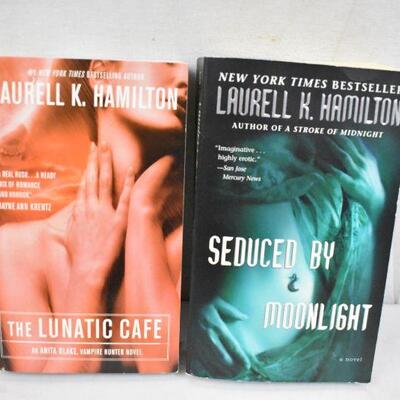5 Fiction Books Laurell K Hamilton: Stroke of Midnight -to- Swallowing Darkness