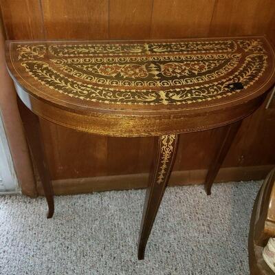 Pretty antique side table