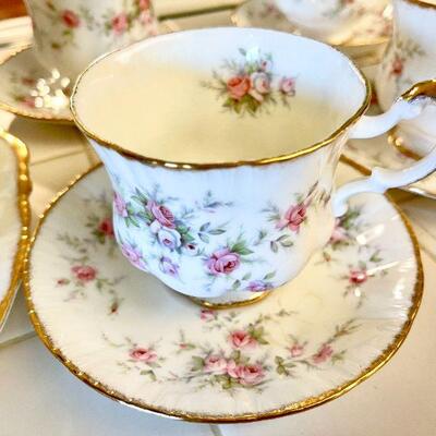 Lot 10  Paragon Victorian Rose Tea Set Fine Bone China Made in England