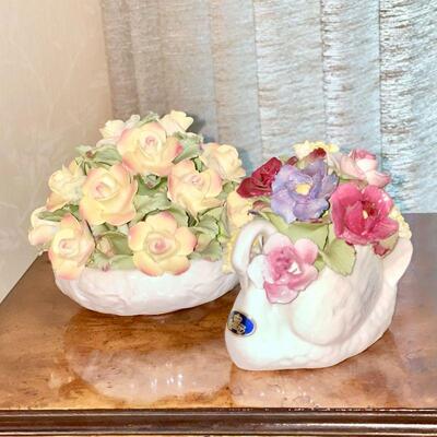 Lot 14  Ansley Flower Bowl & Flower Swan English Fine Bone China