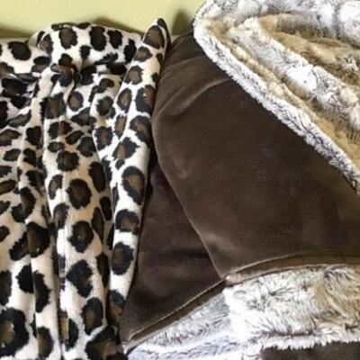 C143 - Leopard Throw Blanket + Brookstone 2 Sided Blanket