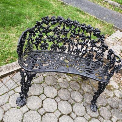 Outdoor bench needs repair 