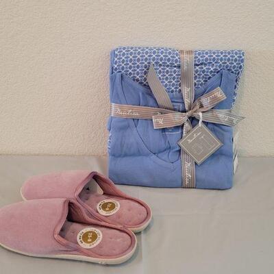 Lot 174: New Nautica Pj's and Isotoner Slippers 