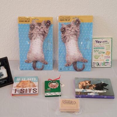 Lot 192: New Door Knob Hanging Memo Pad, Plaque Deco, Mini Book, Frames, Ornament, Notecard Set and Stamp