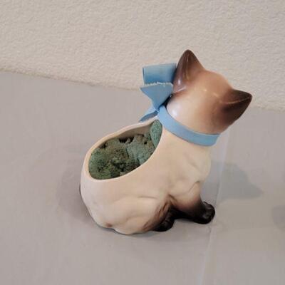 Lot 204: Siamese Napco Planter and Glass Dish 