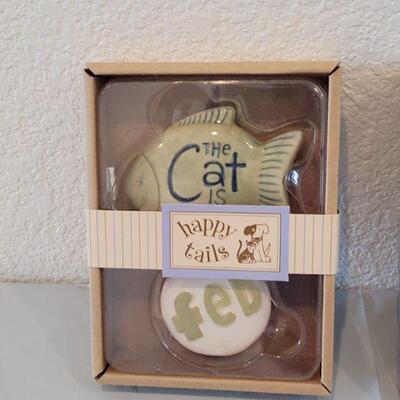 Lot 205: Cat Lovers Lot (Spreaders, Book, Perfume Bottle Deco and Fed Cat Deco 