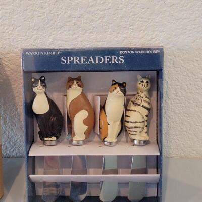 Lot 205: Cat Lovers Lot (Spreaders, Book, Perfume Bottle Deco and Fed Cat Deco 