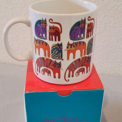 Lot 206: (2) New Coffee Cups- Sarah Burch and Gund Pusheen