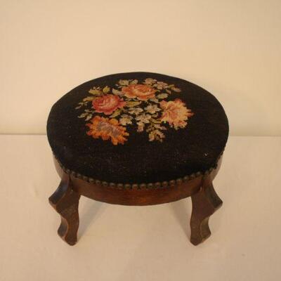 Lot #110: Vintage/Antique Embroidered Needlepoint Foot Stool 