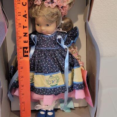 Lot 220: Madame Alexander Forever Friends "Polly Put the Kettle On" Doll